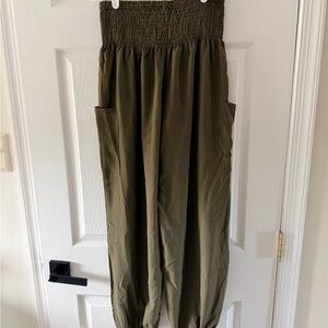 Woman’s Olive Green Jogger High Waist Pants